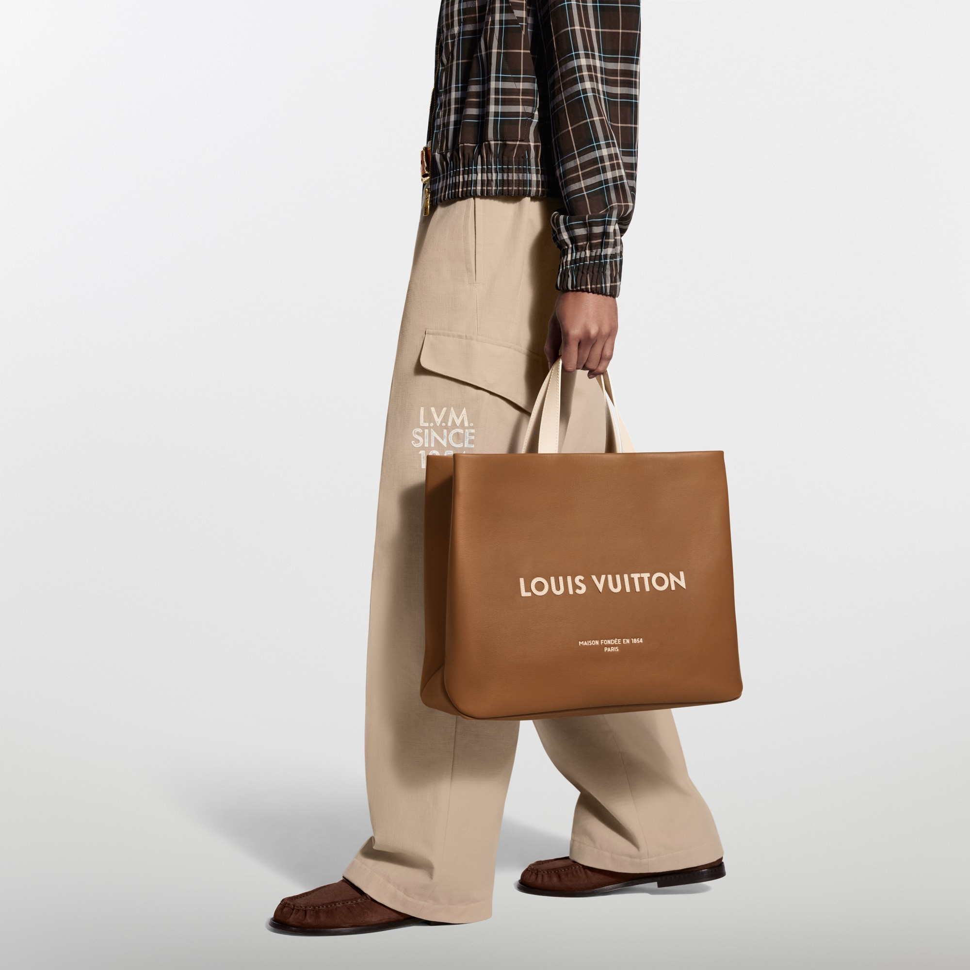 Shopper Tote MM Calf Leather - Men Bags | LOUIS VUITTON